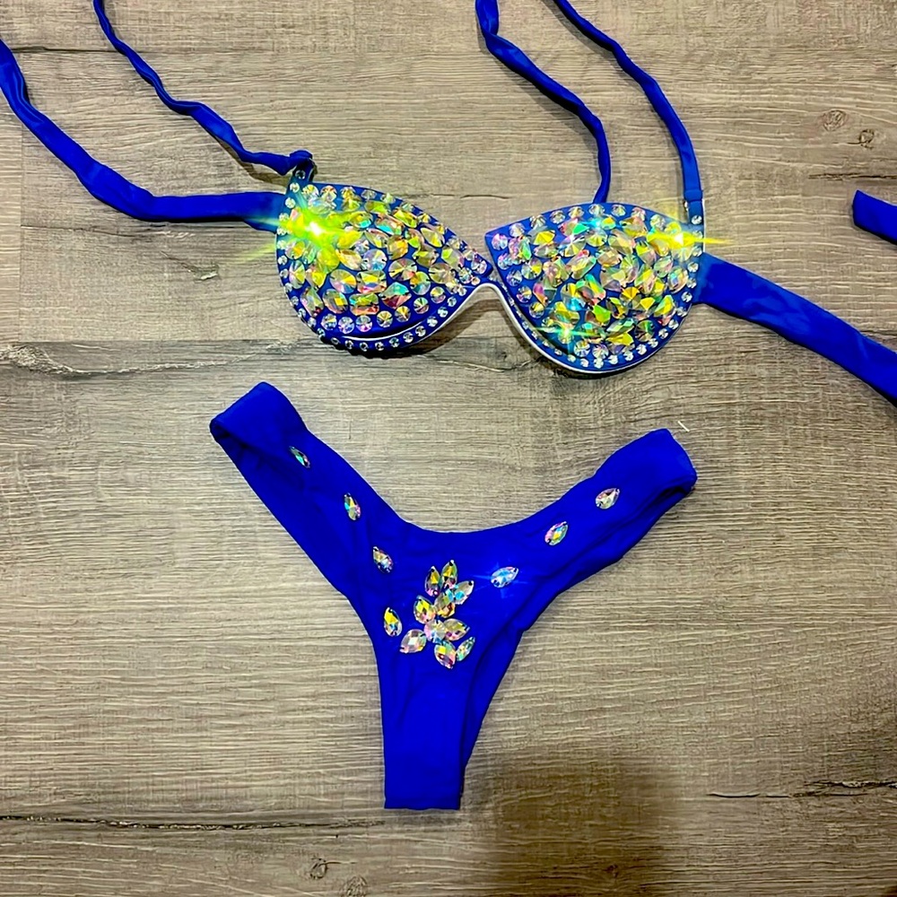 Island Carnival Body Wear Set
